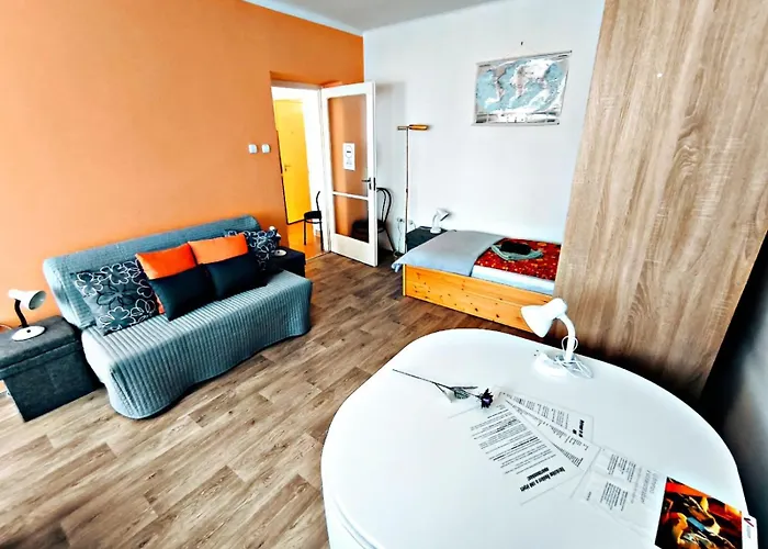 100 Lepes - 100 Steps - Apt With Huge Terrace Next To The Thermal Bath