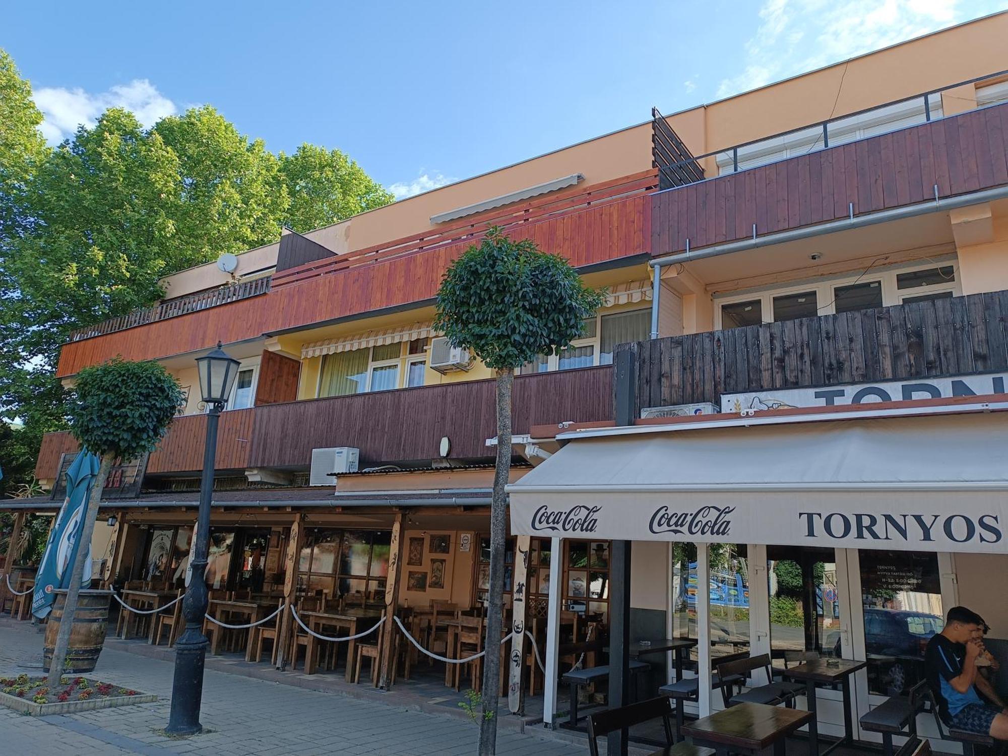 100 Lepes - 100 Steps - With Huge Terrace Next To The Thermal Bath Apartment *