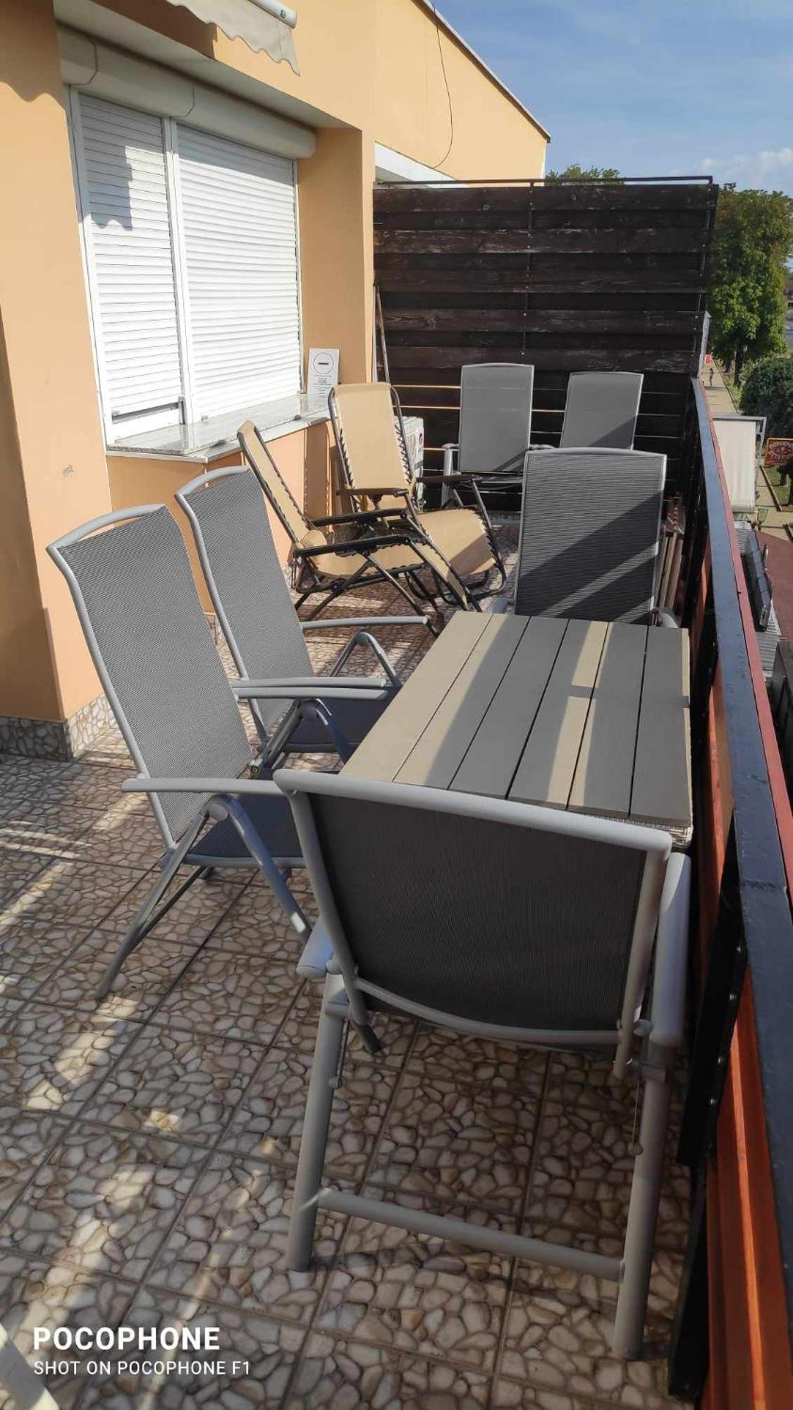 Apartment 100 Lepes - 100 Steps - With Huge Terrace Next To The Thermal Bath Harkany