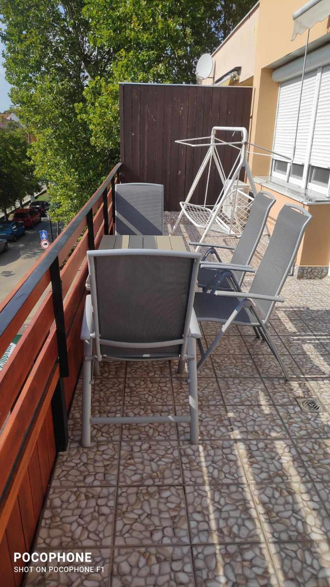 100 Lepes - 100 Steps - With Huge Terrace Next To The Thermal Bath Apartment