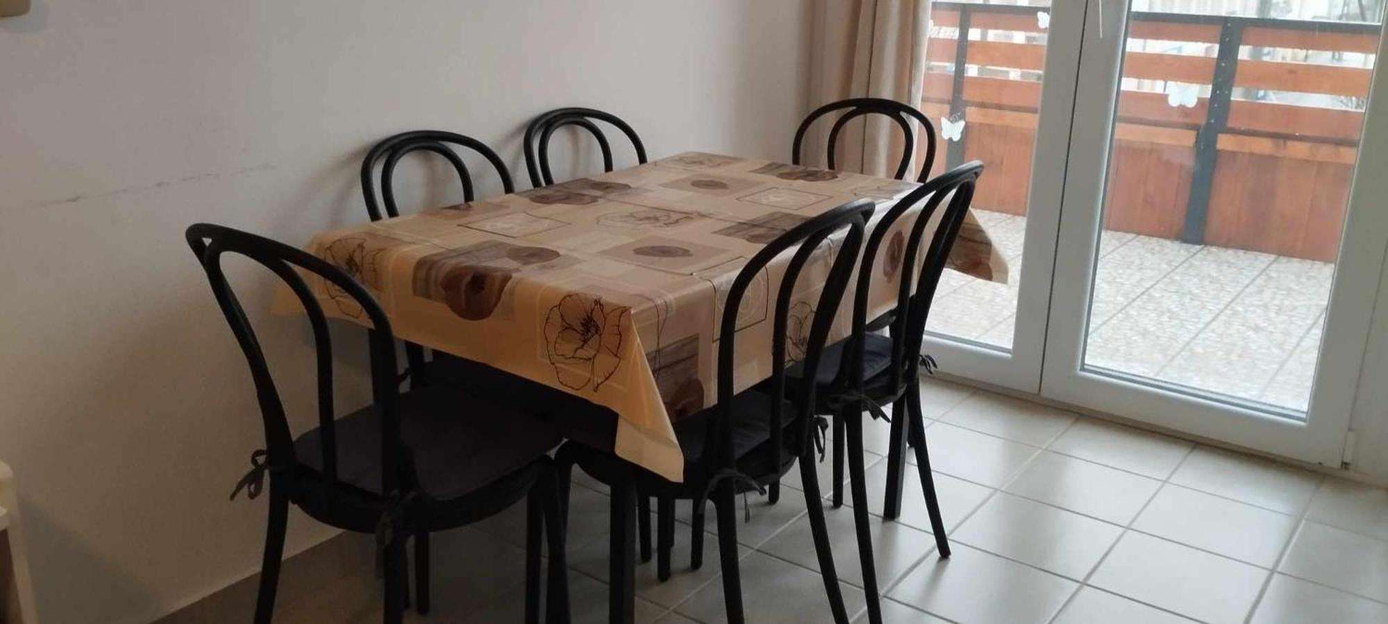 100 Lepes - 100 Steps - With Huge Terrace Next To The Thermal Bath Apartment Harkany