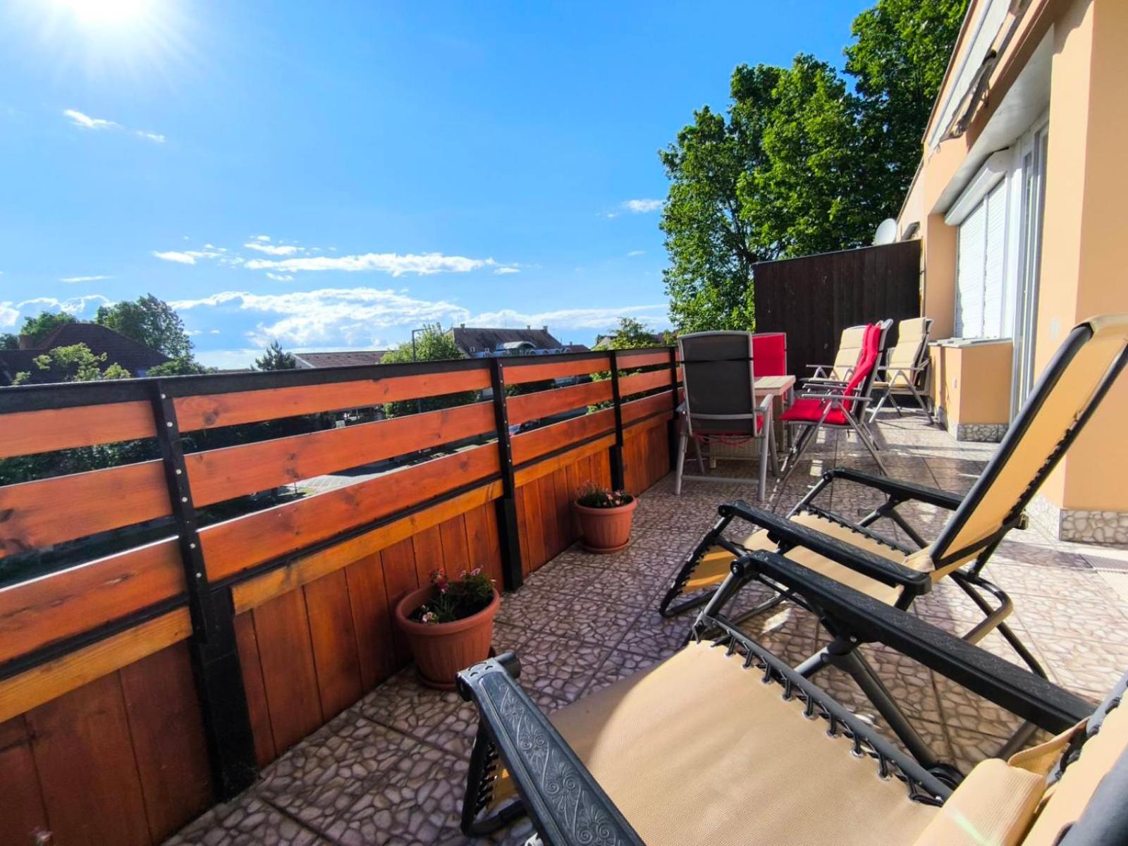 Apartment 100 Lepes - 100 Steps - With Huge Terrace Next To The Thermal Bath *